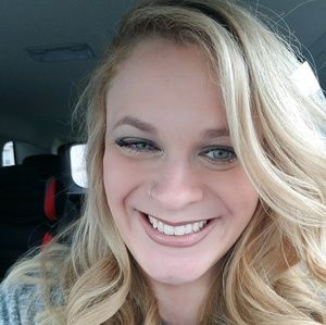 Meet your Posher, Lindsey